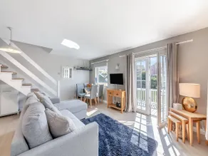 Water's Edge Holiday Home - Image 3