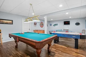 5200 sf Luxury Pocono Private Retreat med HOT TUB, SAUNA og G - Image 3