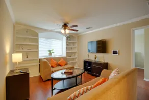Near SeaWorld! Modern Family Home w/ Pool Access - Image 4
