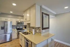 1 Mi to Old Town: Family Condo w/ Pool & Balcony - Image 4