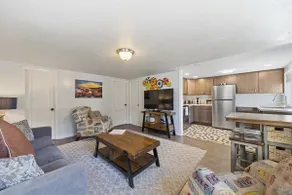 S1 - Epic - Surf Inn 2 bed, 1 bath - Image 2