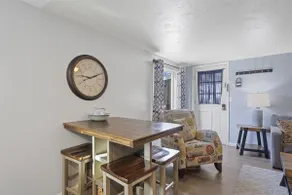 S1 - Epic - Surf Inn 2 bed, 1 bath - Image 4
