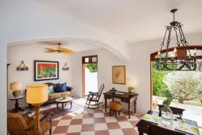 Mangó y Playa | Elegant Villa with Plunge Pool - Image 4