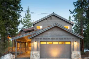 La montagne rencontre le moderne dans une superbe maison de High Sierra - Image 2