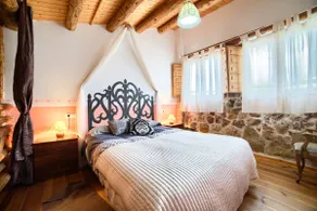 Apartment-Cottage-Private Bathroom-Mountain view-L - Image 4