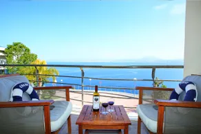 Seafront, 5star Home - 4min Walk To Private Beach - Image 4
