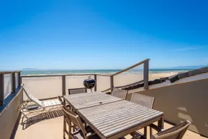 4121O Blue Water Horizon Beach House - Image 3