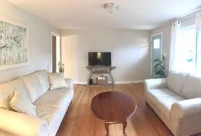 Humble Abode! Sleeps 6, with ping pong table! - Image 5
