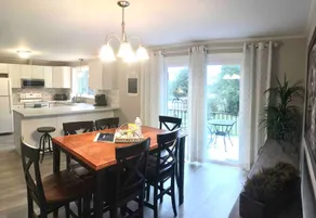 Humble Abode! Sleeps 6, with ping pong table! - Image 4