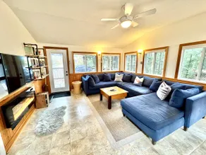 Waterfront Retreat with Sunset Views & Sandy Beach - Image 3
