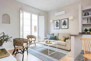 Cozy Central 2BD Apt in Málaga. Trinidad Grund A - Image 2