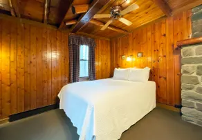 Charming Lake Front Log Cabin - Image 2