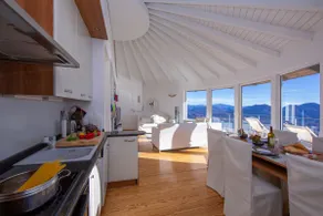 The Perfect View in a Premeno Penthouse - Happy Rentals - Image 5