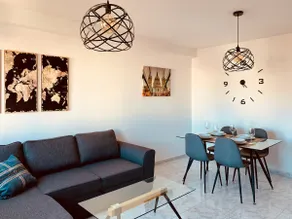 A&F Comfort Modern House - Image 2