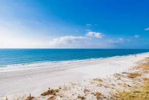Seawind 505 | Beautiful condo! Amazing location! - Image 4