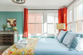 The Shenandoah Suite: Private Balcony, Walkable - Image 2