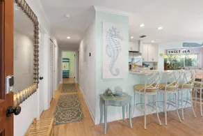 Fantastiska 3 sovrum Harbour Oaks Condo inom 1/2 mil till byn och 3/4 mil till stranden - Image 2