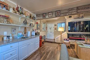 Luxurious Downtown Lodi Apartment in Wine Country! - Image 2
