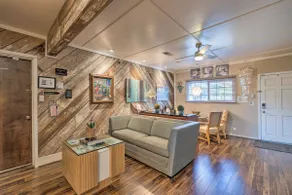 Luxurious Downtown Lodi Apartment in Wine Country! - Image 4