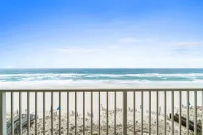 Oceanfront Bliss: Pool, Hot Tub & Beach Service - Image 5