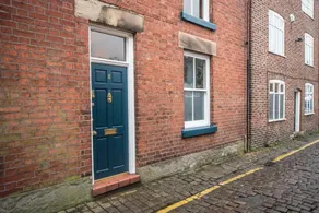 Little Street Serviced Apartment - Image 4