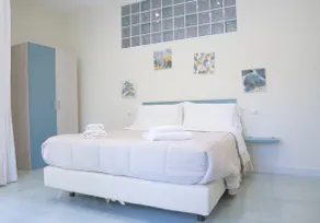 SorrentoVibes - Modern Apartment with Terrace, Swimming Pool&Tennis - Image 4