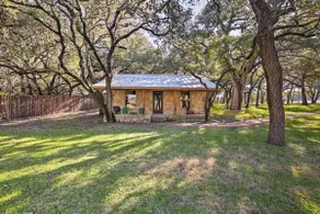 Blanco Riverfront Historic Home, 3 Mi to Downtown! - Image 2