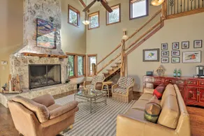 Riverfront Home w / Shaded Porch + HotTub af DT Blanco - Image 3