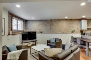 Newly Rehabbed! 2br with Vintage Charm - Image 2