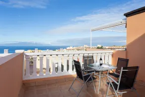 Arco Iris on the sea with pool - Image 3