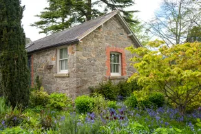 Courtyard Cottage - Image 5