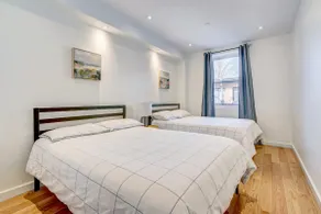 Le Plateau Apartment on Saint-Laurent, Sleeps 16 - Image 5