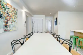 Le Plateau Apartment on Saint-Laurent, Sleeps 16 - Image 2