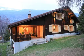 Chalet i bjergby nær La Clusaz og Le Grand Bornand - Image 3