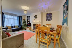 Harry's House (Muggles welcome too!) - Image 4