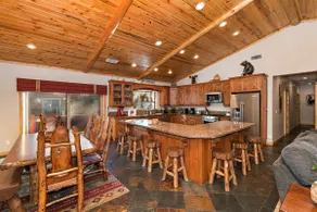 Stony Creek Lodge: Pool Table!Luxury! Spa! - Image 3