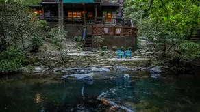 A River Run, siediti sul tuo balcone privato ascoltando i suoni sereni del fiume Ellijay.  Non - Image 2