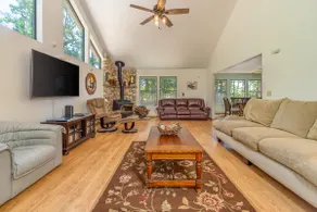 Varela Mountain House - HOT TUB, Pet Friendly - Image 4