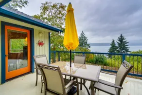 Tahuya Cabin: Hood Canal + Olympic Mountain Views! - Image 2