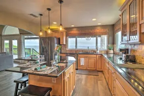 Deck & Lake Travis Views: Hill Country Hideaway! - Image 2
