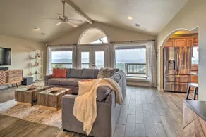 Deck & Lake Travis Views: Hill Country Hideaway! - Image 5
