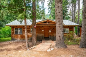 2BR Cabin w/ Hot Tub, Near Leavenworth - Image 5