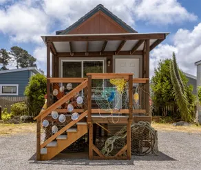 Crab Shack - Within walking distance to the local fishing and crab charters in the Noyo harbor - Image 2