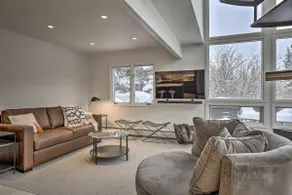 Vail Condo w/ Mtn-view Deck - Steps to Ski Shuttle - Image 5