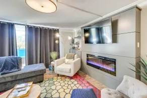 Mid-Century Modern Condo on Lake Hamilton! - Image 5