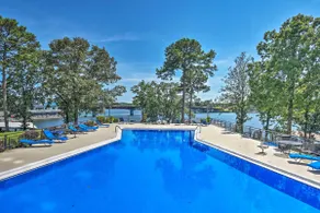 Mid-Century Modern Condo on Lake Hamilton! - Image 3