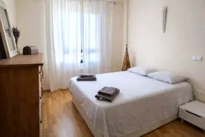 Bright apartment with garage. Pet-friendly. - Image 2