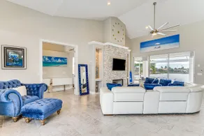 «Bikinis & Martinis» - Canalfront Cape Coral Home! - Image 5