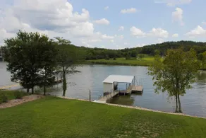 NEW Luxury Lake House Lake of the Ozarks - Image 3