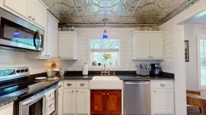 Big Oak Farmhouse - Farm fresh eggs! - Image 5
